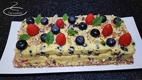 Terrine de fruits crème d'amandes et noisettes sans cuisson