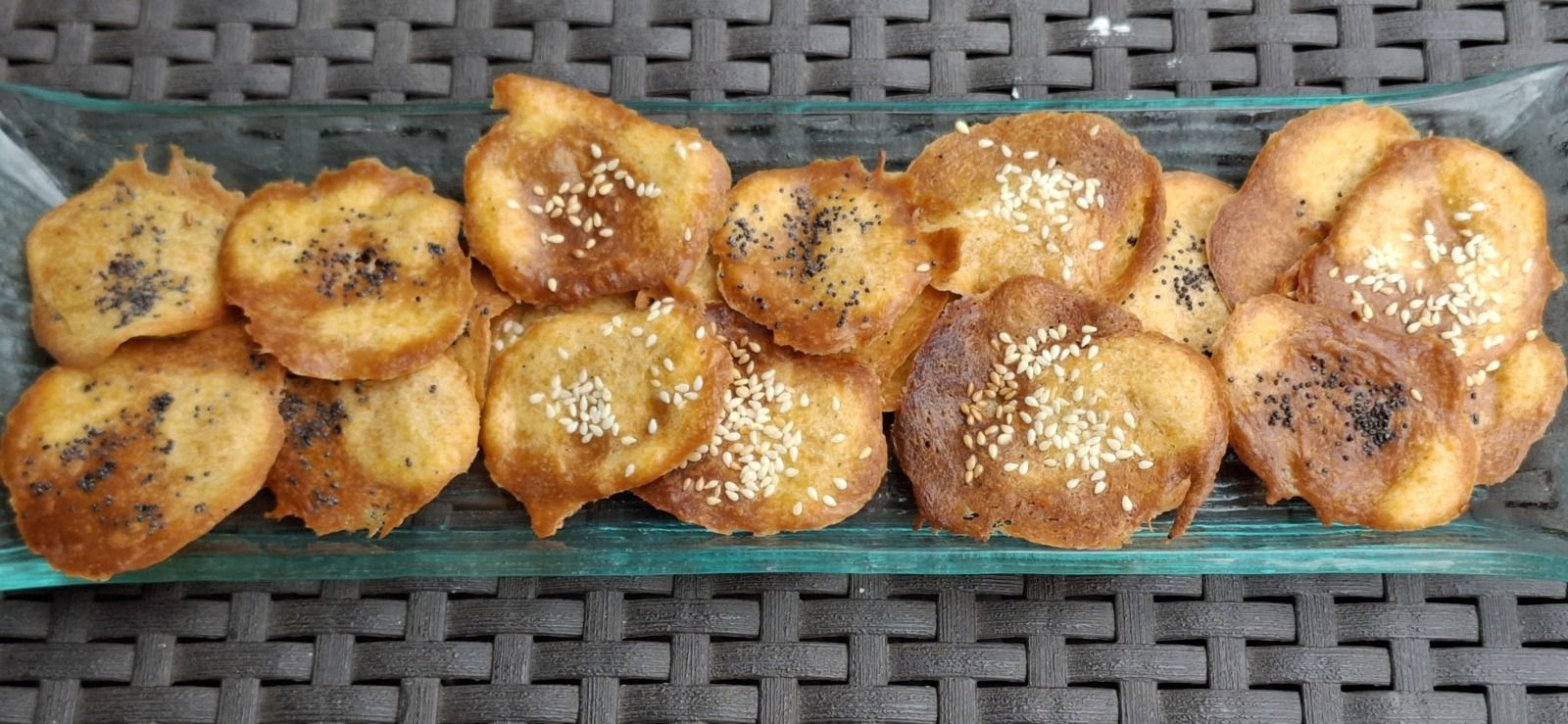 Chips de blancs d’œuf aux épices, aux herbes ou aux graines