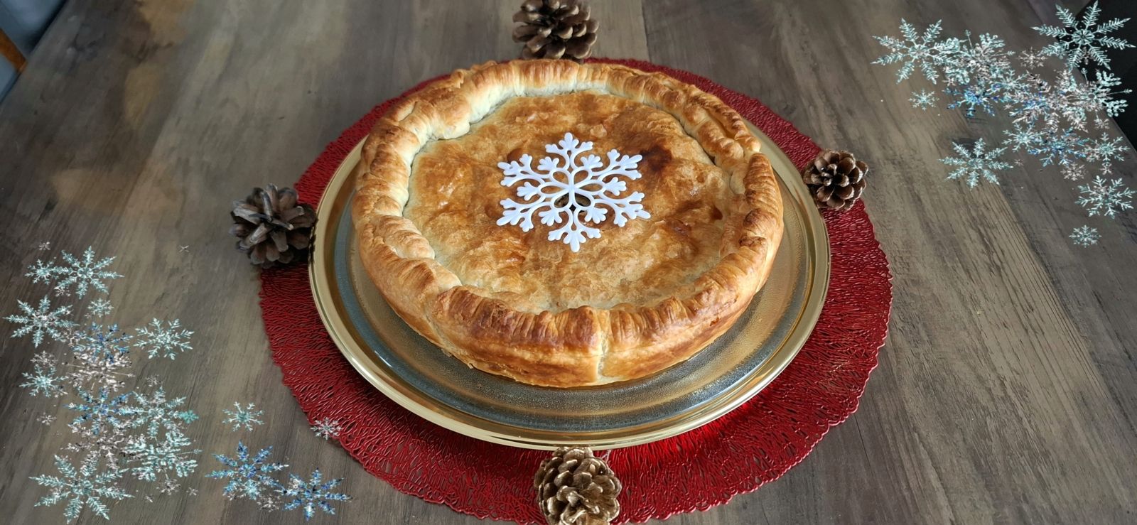 Tourte d’effiloché de canard confit, pommes de terre et truffe noire mélanosporum