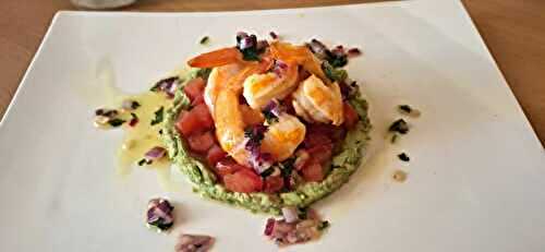 Gambas à  la mousse d’avocat et gremolata d’ail