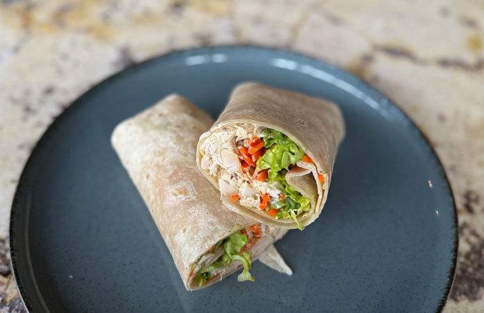 Wrap de poulet au curry maison