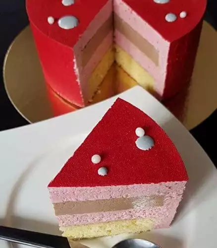 Entremet fraise et chocolat