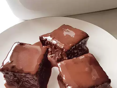 Gâteau mouillé au chocolat ou islak kek