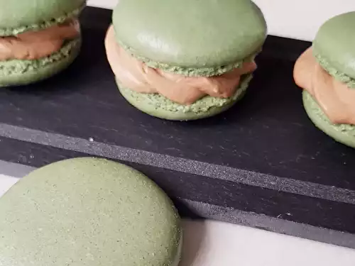 Macarons au café