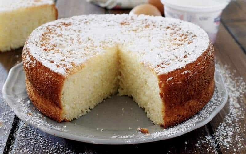 Gâteau au yaourt grec léger et moelleux