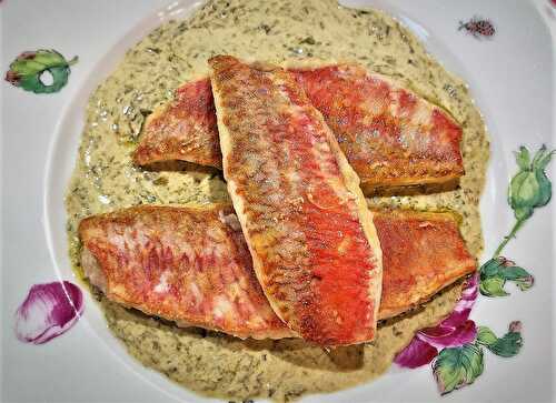 Filets de rouget et crème à l'oseille de Maman