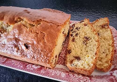 Cake à la vanille, vieux rhum, raisins et zestes de citron vert : la meilleure des recettes