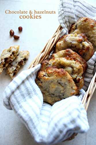 Cookies aux noisettes et pépites de chocolat