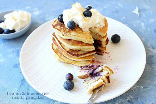 Pancakes citron et myrtille à la ricotta