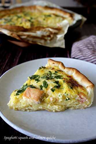 Quiche à la courge spaghetti et au saumon