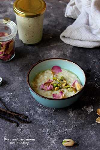 Riz au lait à la rose et à la cardamome