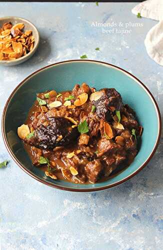 Tajine de boeuf aux pruneaux et aux amandes