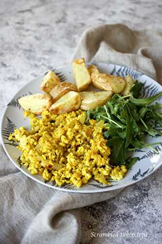 Tofu soyeux brouillé (vegan)