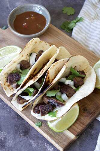 Tacos mexicain à la langue de boeuf