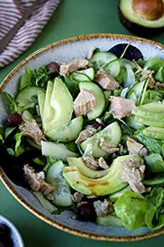 Salade de thon à l'avocat, vinaigrette au balsamique