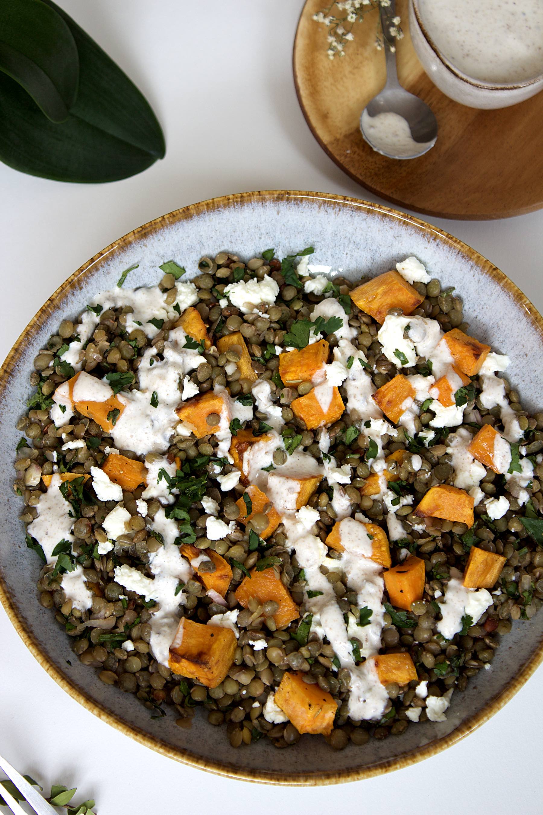 Salade de lentilles, patates douces et feta