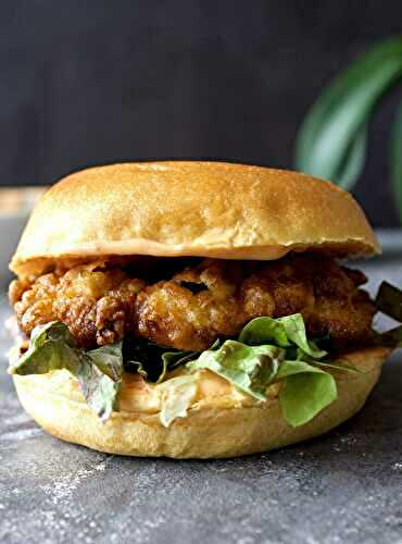 Burger au poulet frit