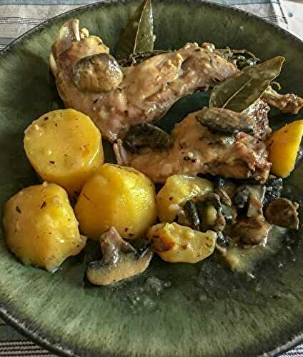 Lapin à la moutarde et aux champignons