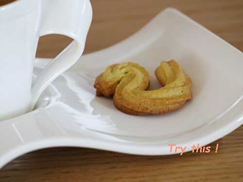 Biscuits à la farine de maïs et à l'eau de fleur d'oranger - Try this !