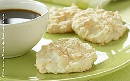 Biscuits à la meringue et à la noix de coco