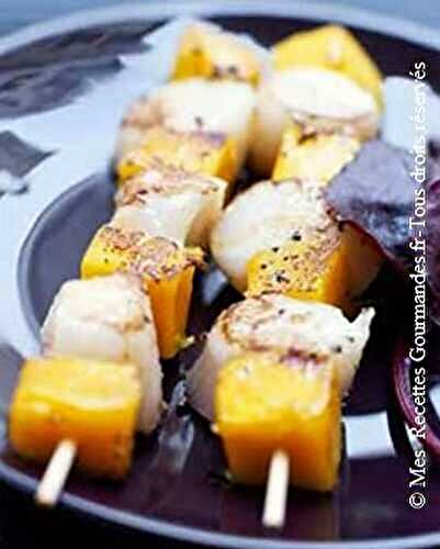 Brochettes de mangue et Saint-Jacques