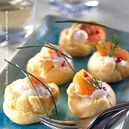 Choux a la creme de Saumon Fume et Aneth