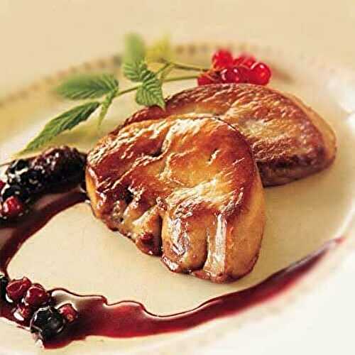 Foie gras poêlé aux fruits rouges