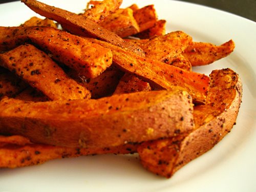 Frites de patates douces au paprika