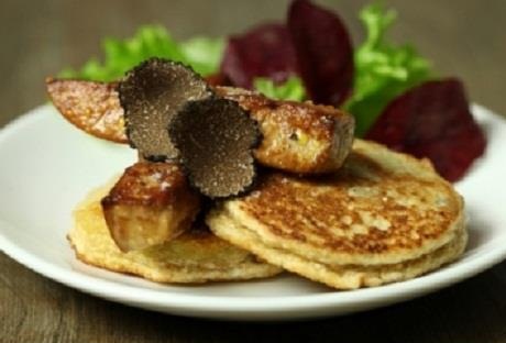 Galette de topinambour, truffe noire et de foie gras poêlé