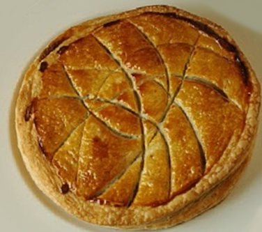 Galette des Rois aux poires caramélisées