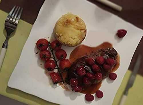 Magret de canard au miel et au vinaigre de framboise