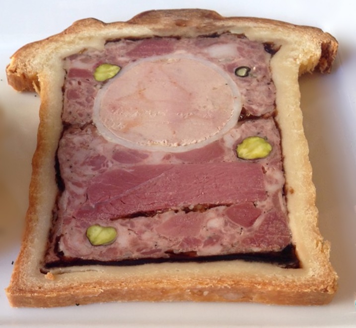 Pâté en croûte au foie gras à l'Armagnac