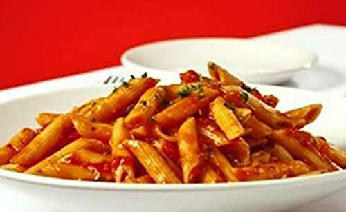 Penne all'arrabbiata sauce tomate épicée