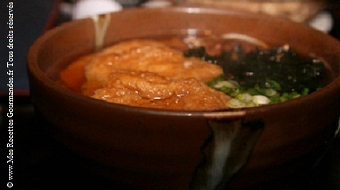 Soupe de Nouilles Udon aux Beignets de Tofu