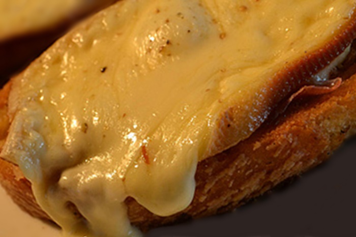 Toast au Jambon de Savoie et Fromage