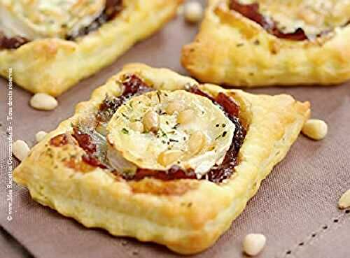 Toasts Feuilletés au Confit d'Oignons et Chèvre