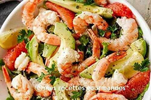 Salade de crevettes, pamplemousse rose et avocats