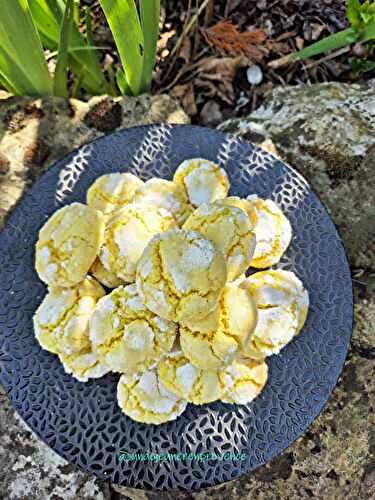 Biscuits craquelés au citron et huile d'olive 