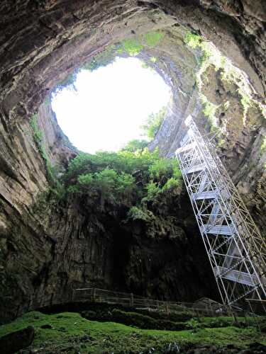 L'incroyable aventure souterraine : le gouffre de Padirac !