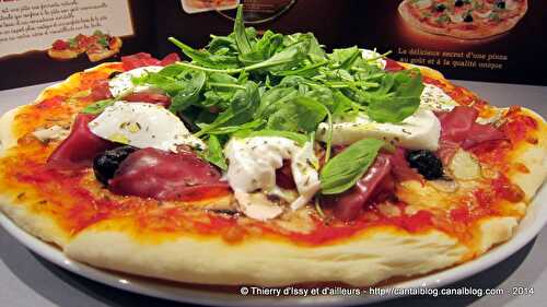 La pizza du soir avec la pâte à pizza au levain de chez CROUSTIPATE