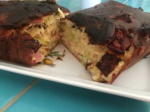 Cake aux courgettes, chèvre & jambon
