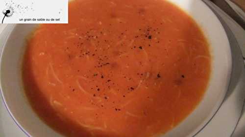 Potage à la tomate & oignons