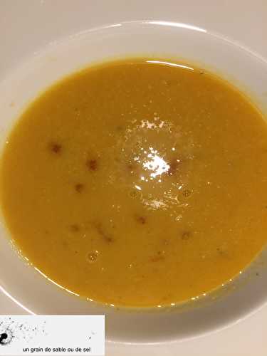 Veloute carottes-navets-lentilles corail