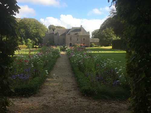 Un bout de chemin côtier en nord Bretagne nord