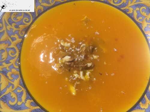 Soupe de potimarron aux noix