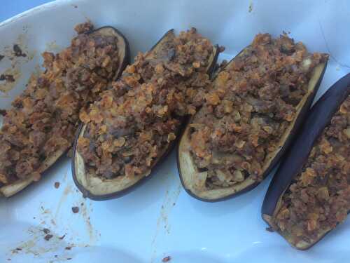 Aubergines farcies à la provençale