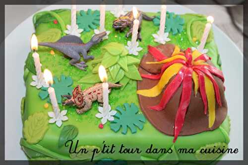 P'tit gâteau d'anniversaire dinosaures