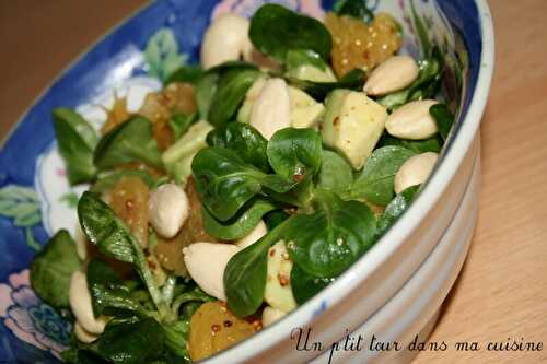 P'tite salade de mâche aux amandes