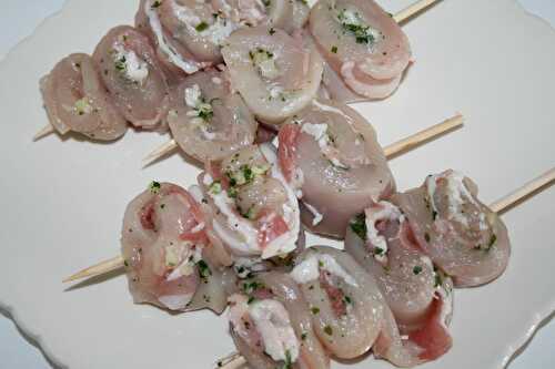 P'tites brochettes roulades de poulet et tagliatelles de courgettes