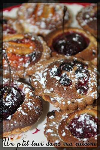 P'tites tartelettes amandines aux fruits, parfum fève tonka